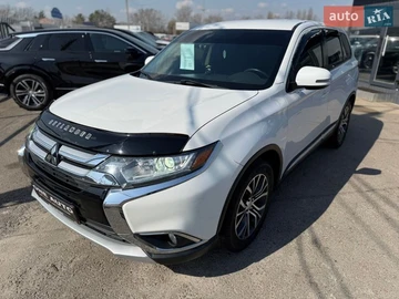 Авто Mitsubishi Outlander 2018 № 8621824