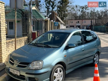 Авто Nissan Almera Tino 2001 № 8622210