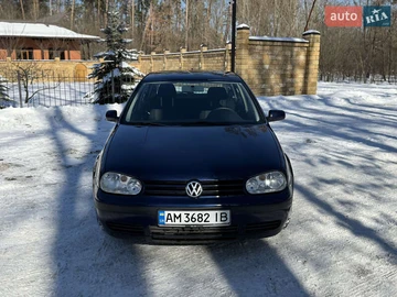 Авто Volkswagen Golf 2000 № 8622233