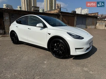 Авто Tesla Model Y 2021 № 8622672