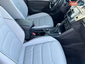 Авто Volkswagen Tiguan 2019 № 8622678