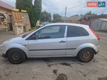Авто Ford Fiesta 2004 № 8622942
