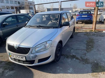 Авто Skoda Fabia 2012 № 8622974