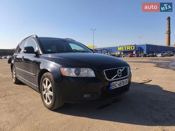 Авто Volvo V50 2010 № 8623062