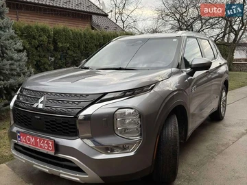 Авто Mitsubishi Outlander 2023 № 8623390