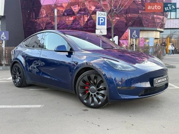 Авто Tesla Model Y 2023 № 8623400