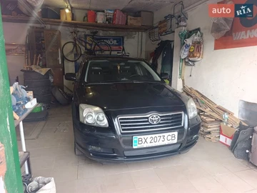 Авто Toyota Avensis 2004 № 8623589