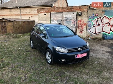 Авто Volkswagen Golf Plus 2010 № 8623600