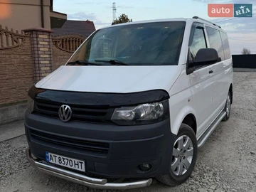 Авто Volkswagen Transporter 2011 № 8624009