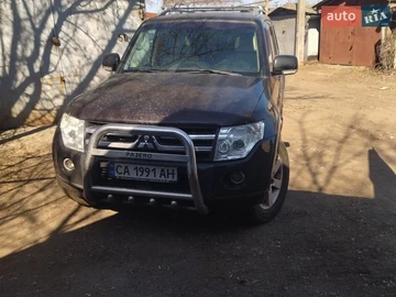 Авто Mitsubishi Pajero Wagon 2009 № 8624092