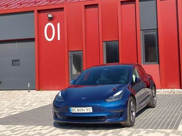 Авто Tesla Model 3 2021 № 8624185