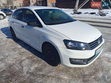 Авто Volkswagen Polo 2016 № 8624873