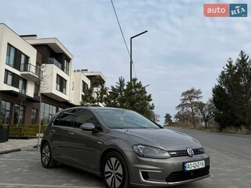 Авто Volkswagen E-Golf 2016 № 8625169