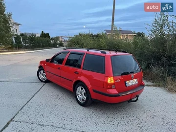 Авто Volkswagen Golf 2000 № 8625373