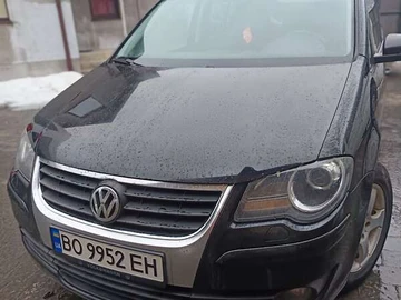 Авто Volkswagen Touran 2010 № 8625789