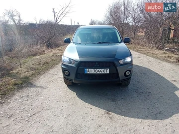 Авто Mitsubishi Outlander 2012 № 8625982