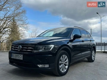 Авто Volkswagen Tiguan 2019 № 8626096