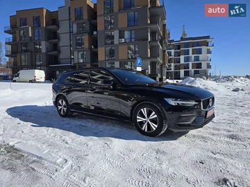 Авто Volvo V60 2019 № 8626118