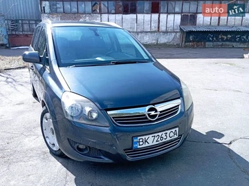 Авто Opel Zafira 2010 № 8626428