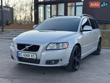 Авто Volvo V50 2010 № 8626459
