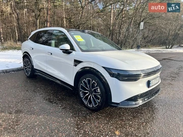 Авто  7X 2025 № 8626771
