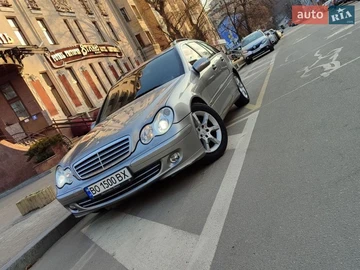Авто Mercedes C-Class 2005 № 8626864