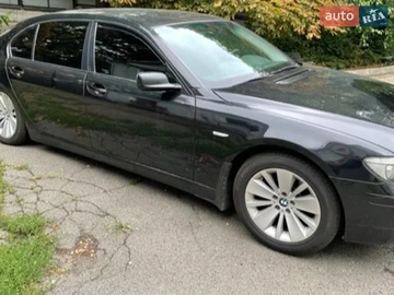 Авто BMW 7 Series 2007 № 8626903