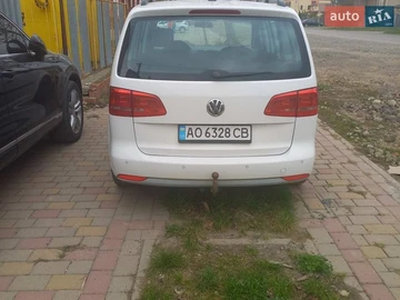 Авто Volkswagen Touran 2011 № 8626919