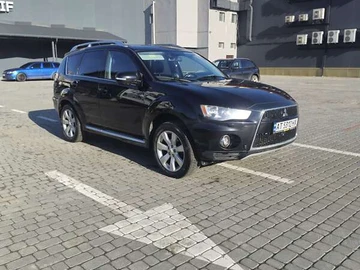 Авто Mitsubishi Outlander Xl 2010 № 8627119