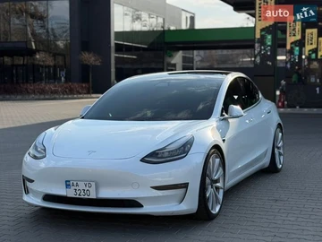 Авто Tesla Model 3 2019 № 8627439