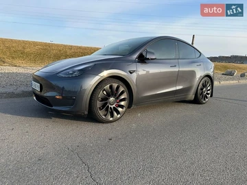 Авто Tesla Model Y 2023 № 8627480