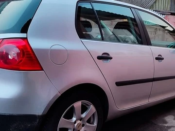 Авто Volkswagen Golf 2005 № 8627798