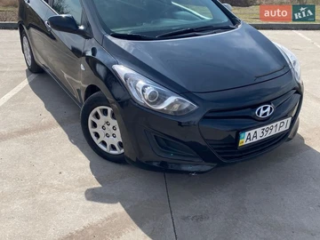 Авто Hyundai I30 2013 № 8628008