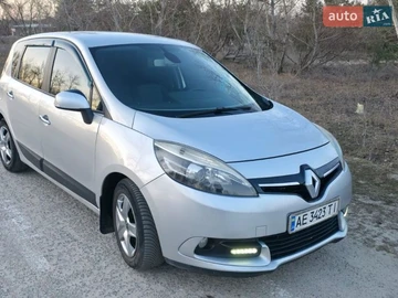 Авто Renault Scenic 2012 № 8628030