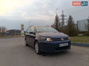 Авто Volkswagen Touran 2011 № 8628045