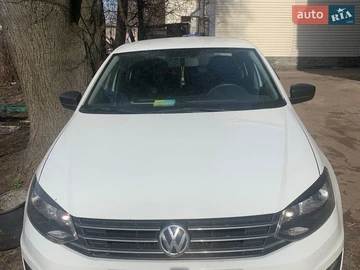 Авто Volkswagen Polo 2017 № 8628053