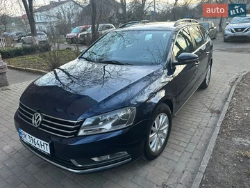Авто Volkswagen Passat 2013 № 8628104