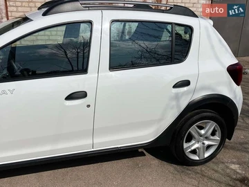Авто Renault Sandero Stepway 2020 № 8628129