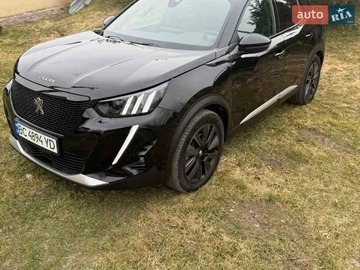 Авто Peugeot E-2008 2022 № 8628411