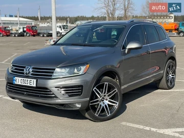 Авто Volkswagen Touareg 2014 № 8628437