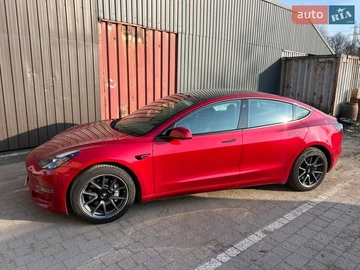 Авто Tesla Model 3 2021 № 8628591