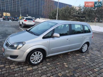 Авто Opel Zafira 2011 № 8628688