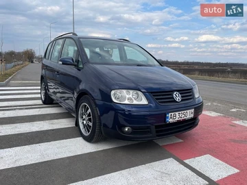 Авто Volkswagen Touran 2004 № 8628875