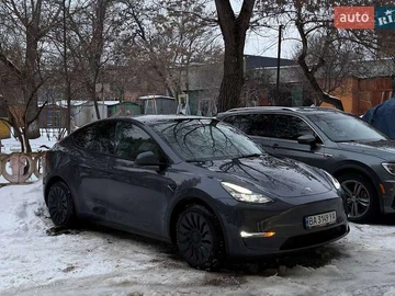 Авто Tesla Model Y 2023 № 8628930