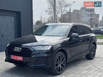 Авто Audi Q7 2021 № 8629078