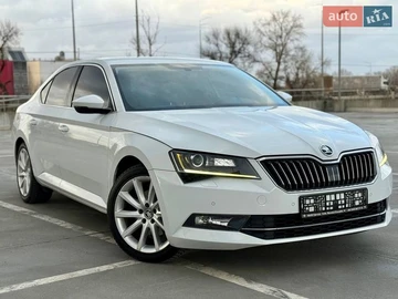 Авто Skoda Superb 2015 № 8629148