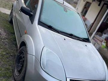 Авто Ford Fiesta 2005 № 8629321