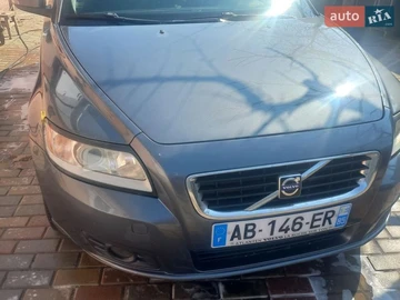Авто Volvo V50 2009 № 8629366