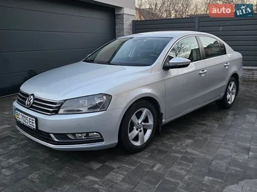 Авто Volkswagen Passat 2011 № 8629523