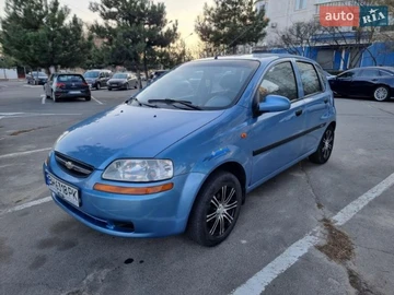 Авто Chevrolet Aveo 2004 № 8629608
